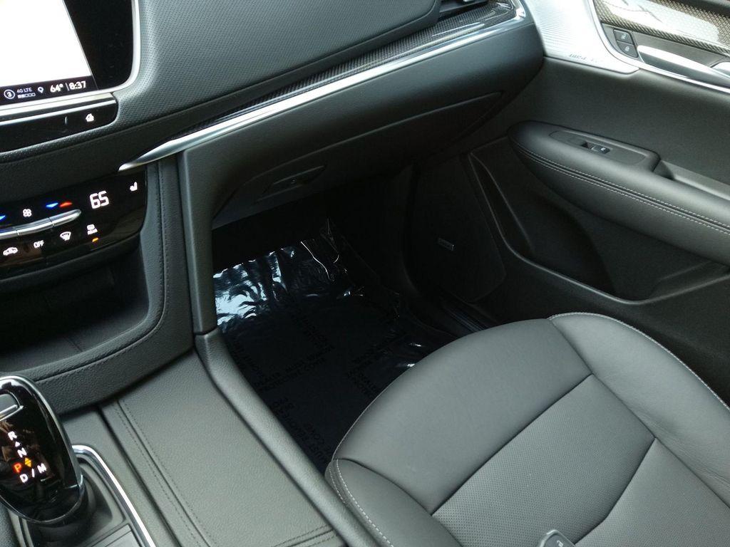 new 2025 Cadillac XT5 car, priced at $64,474