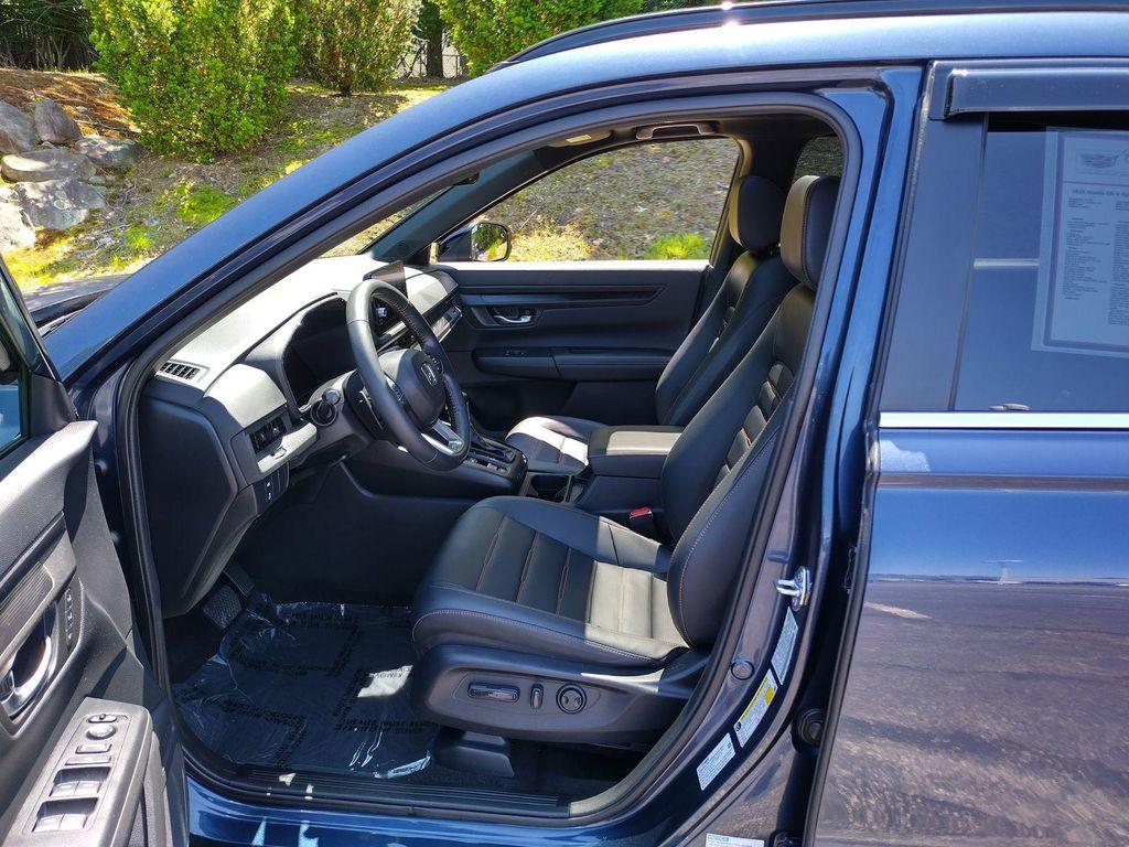 used 2025 Honda CR-V Hybrid car, priced at $34,819