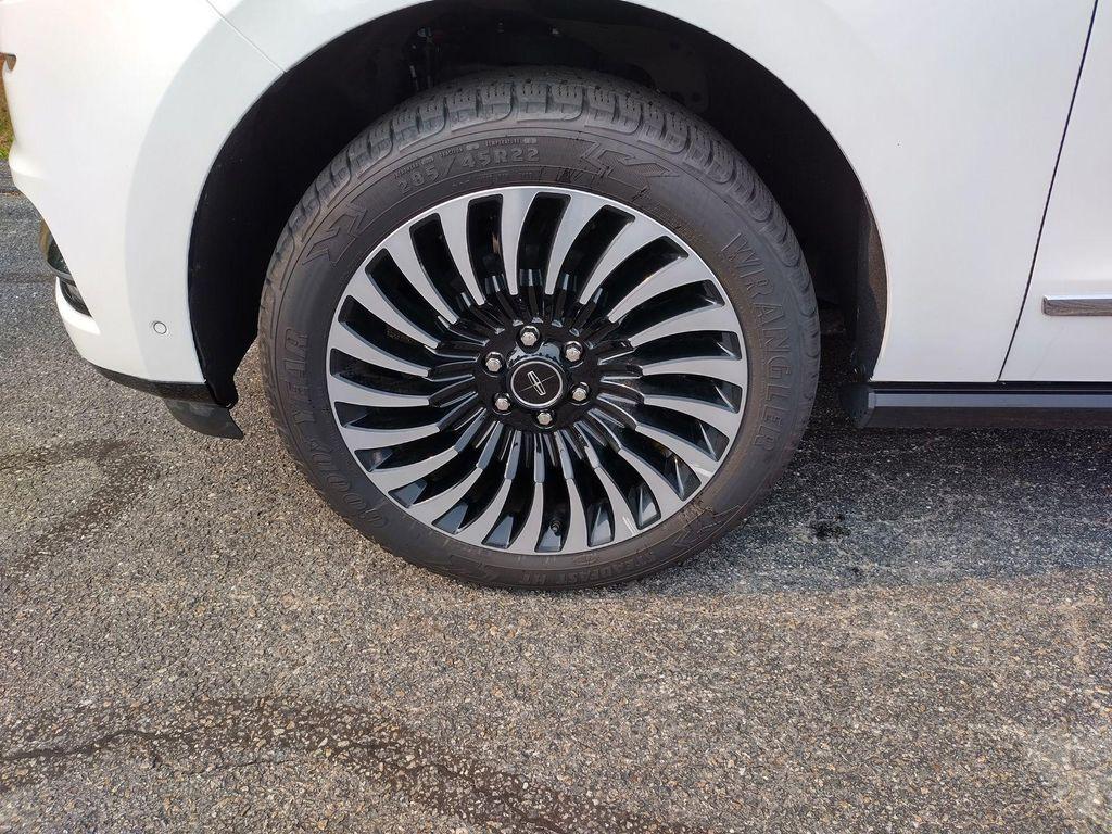 used 2021 Lincoln Navigator car, priced at $46,848