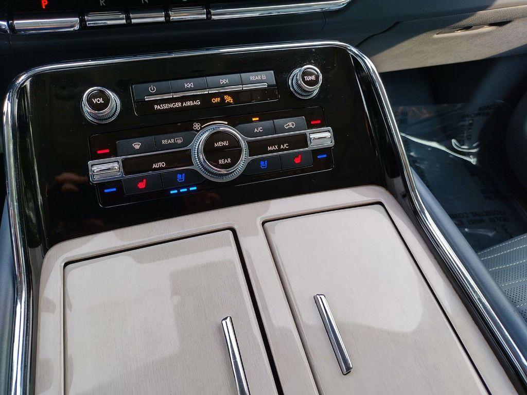 used 2021 Lincoln Navigator car, priced at $46,848