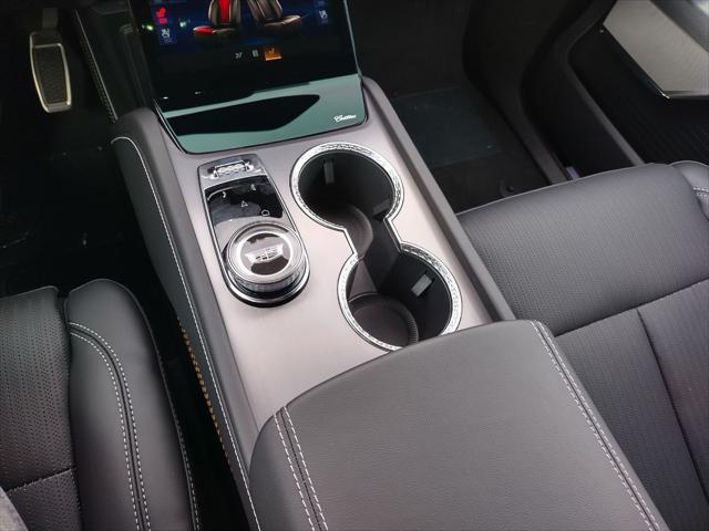 new 2026 Cadillac VISTIQ car