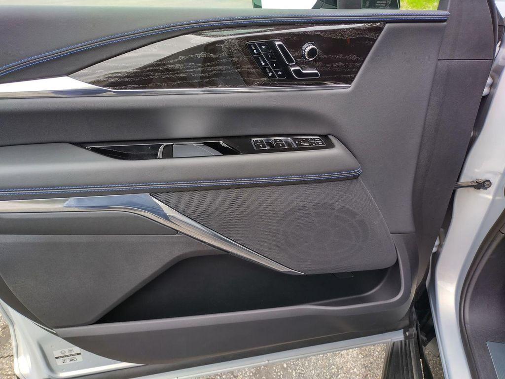 new 2025 Cadillac Escalade IQ car, priced at $131,115