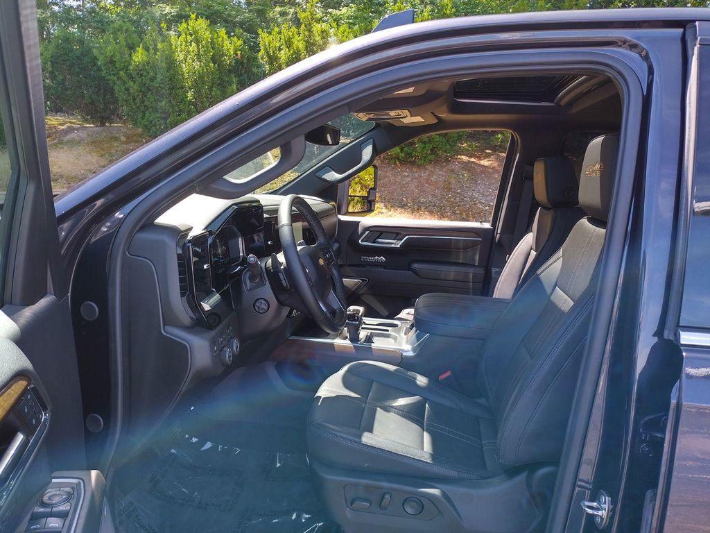 used 2024 Chevrolet Silverado 1500 car, priced at $58,997