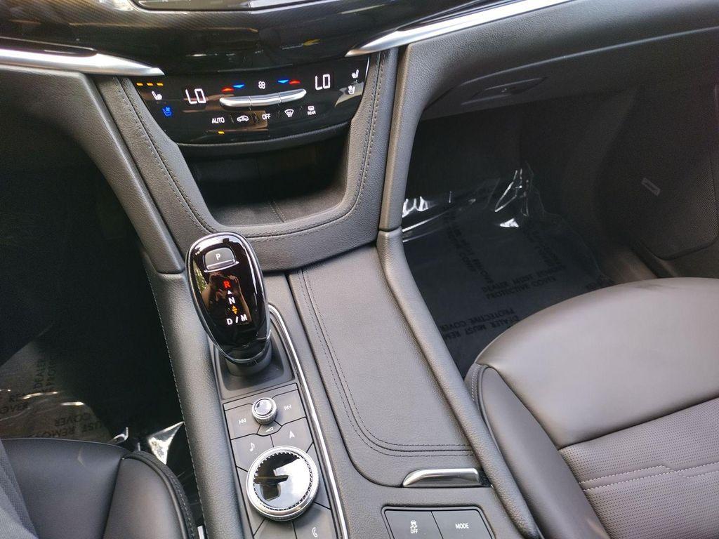 used 2025 Cadillac XT6 car, priced at $56,876