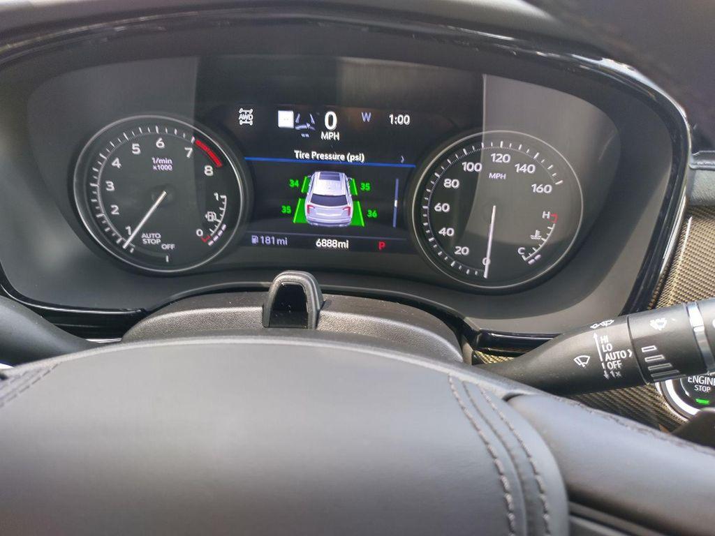 used 2025 Cadillac XT6 car, priced at $56,876