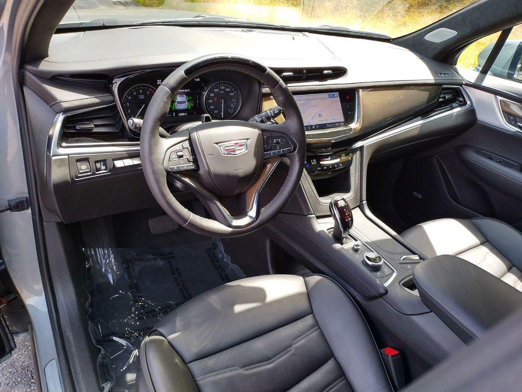 used 2025 Cadillac XT6 car, priced at $57,753