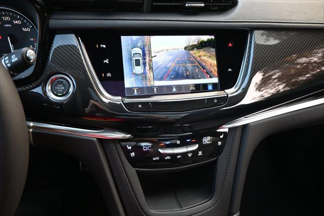 new 2025 Cadillac XT6 car