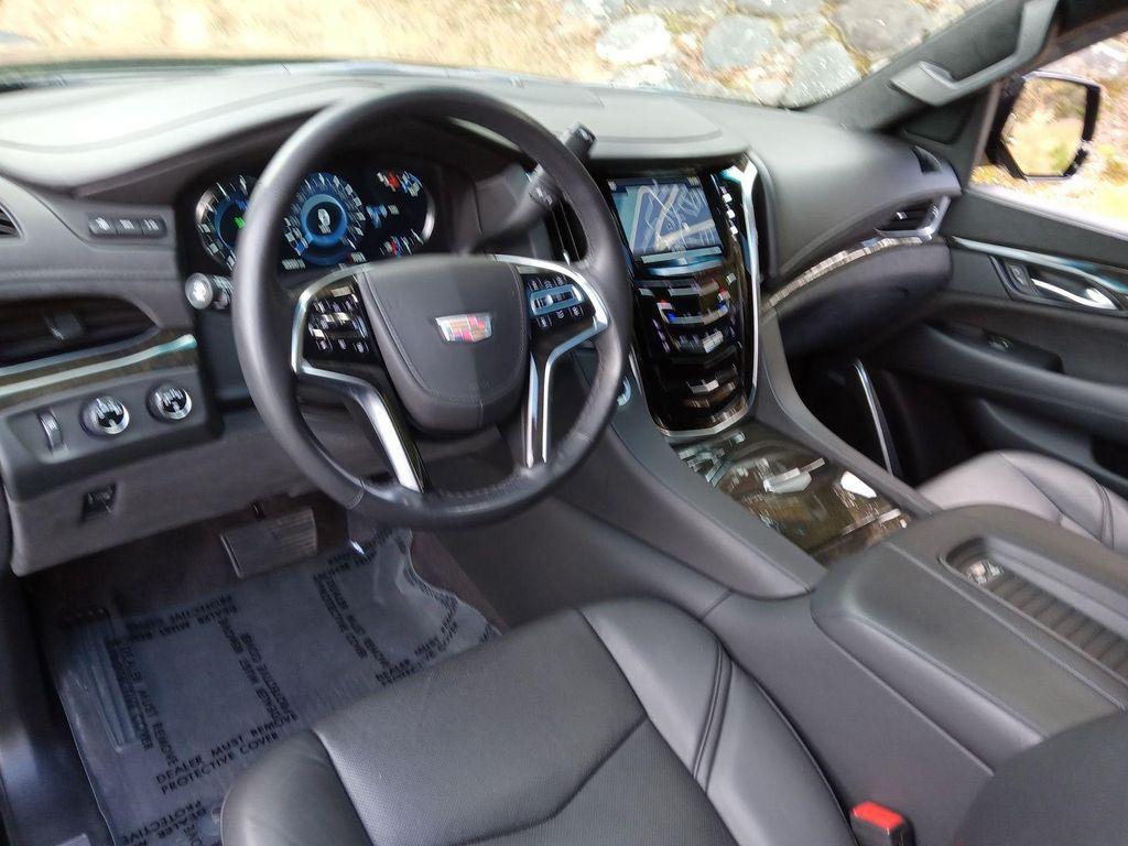 used 2020 Cadillac Escalade ESV car, priced at $48,019