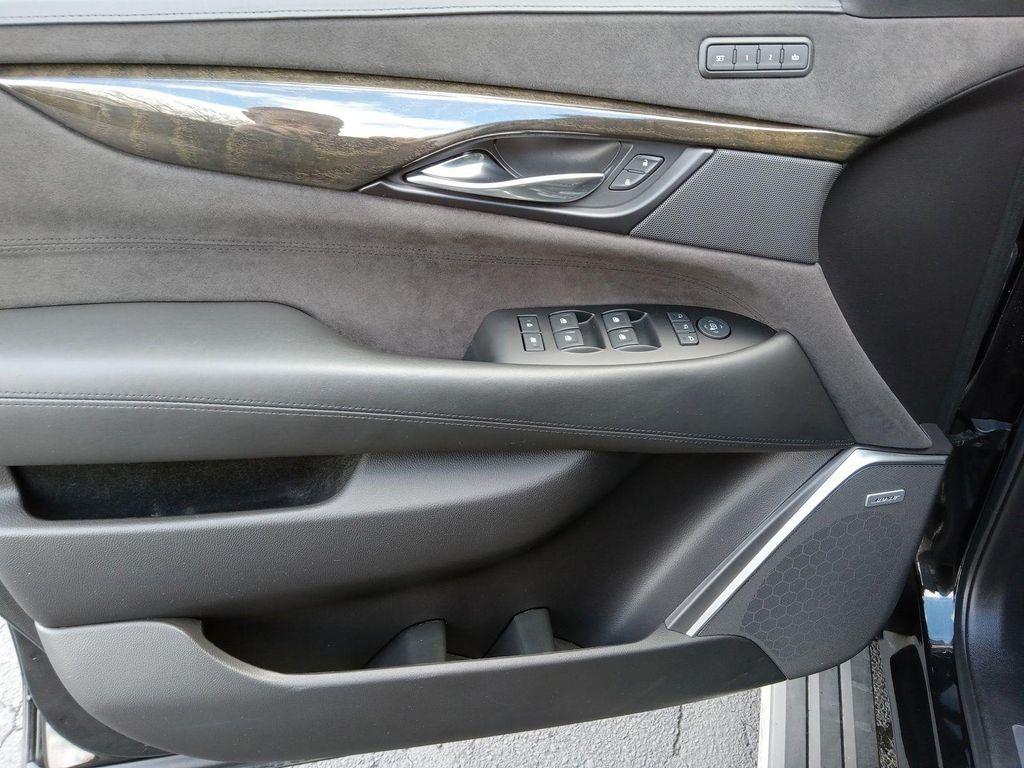 used 2020 Cadillac Escalade ESV car, priced at $48,019