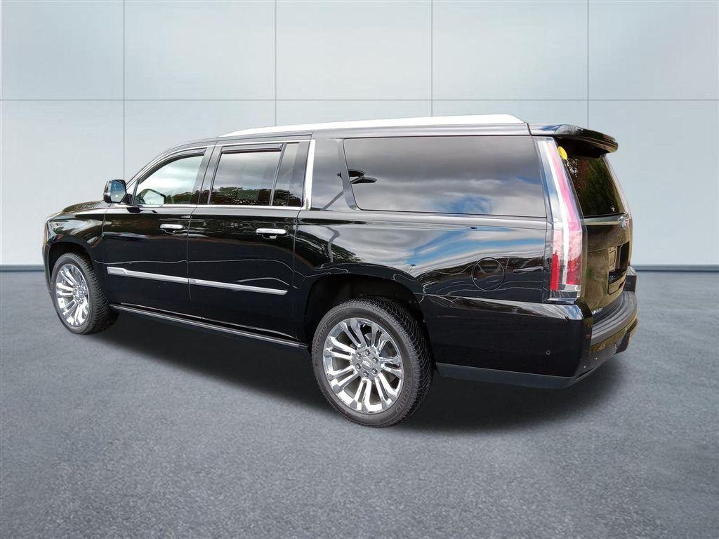 used 2020 Cadillac Escalade ESV car, priced at $48,019