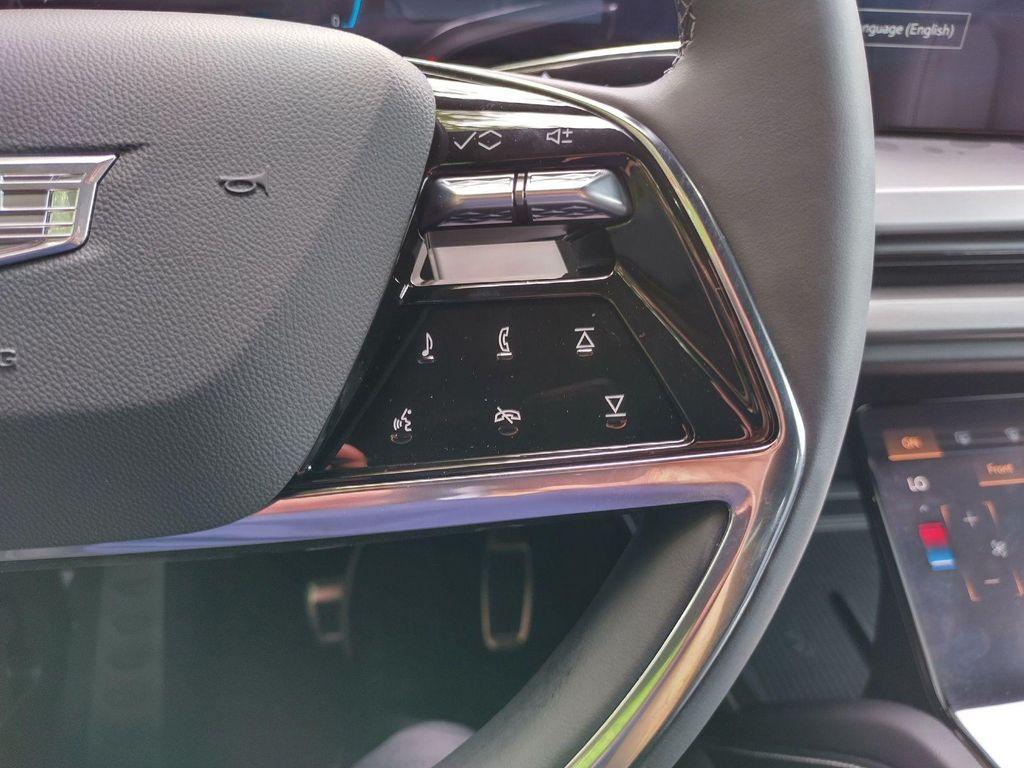 new 2026 Cadillac VISTIQ car, priced at $79,715