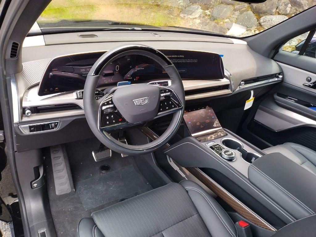 new 2026 Cadillac VISTIQ car, priced at $79,715