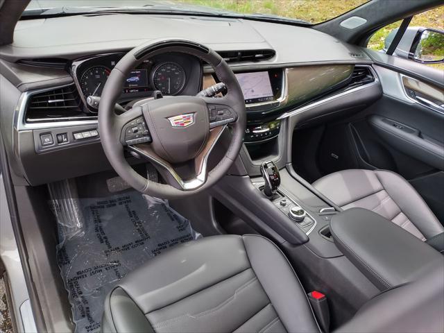 used 2025 Cadillac XT6 car, priced at $56,994