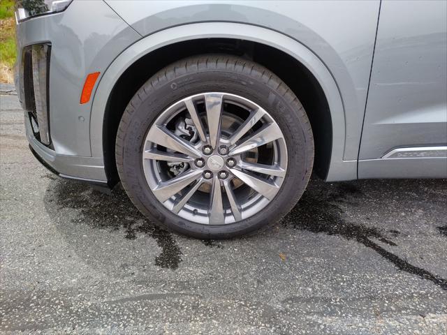 used 2025 Cadillac XT6 car, priced at $56,994