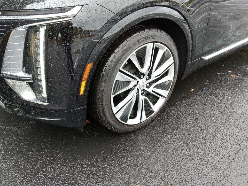used 2025 Cadillac LYRIQ car, priced at $56,951