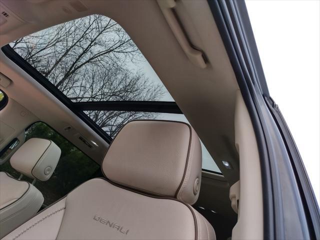 used 2022 GMC Yukon XL car, priced at $61,498
