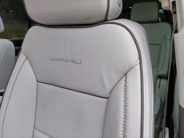 used 2022 GMC Yukon XL car, priced at $61,498