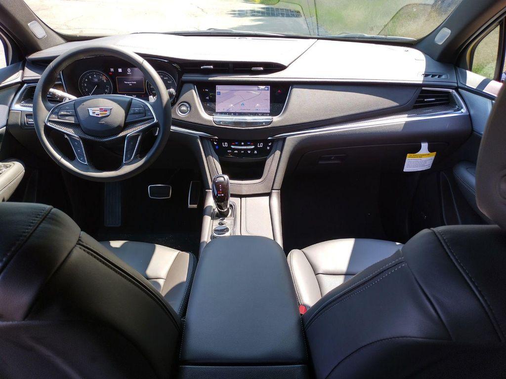 new 2025 Cadillac XT5 car, priced at $69,029
