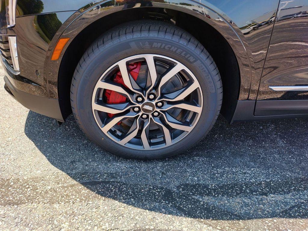 new 2025 Cadillac XT5 car, priced at $69,029