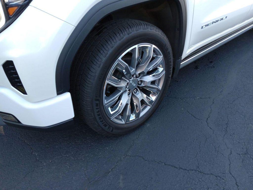 used 2024 GMC Sierra 1500 car, priced at $55,998