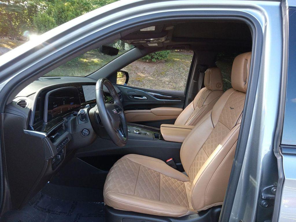 used 2022 Cadillac Escalade car, priced at $66,809