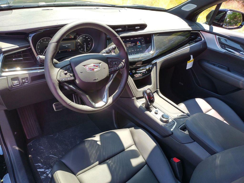 new 2025 Cadillac XT6 car, priced at $66,323