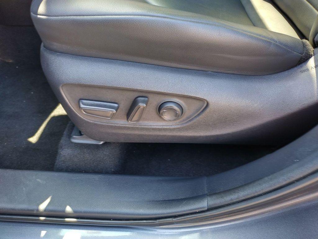 used 2021 Toyota Highlander car, priced at $35,998