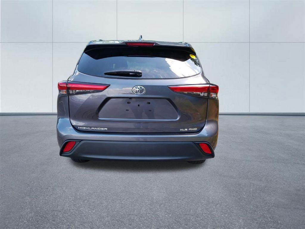 used 2021 Toyota Highlander car, priced at $35,998