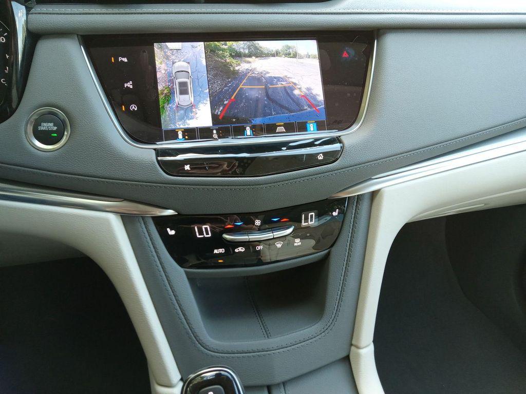 new 2025 Cadillac XT5 car, priced at $57,190