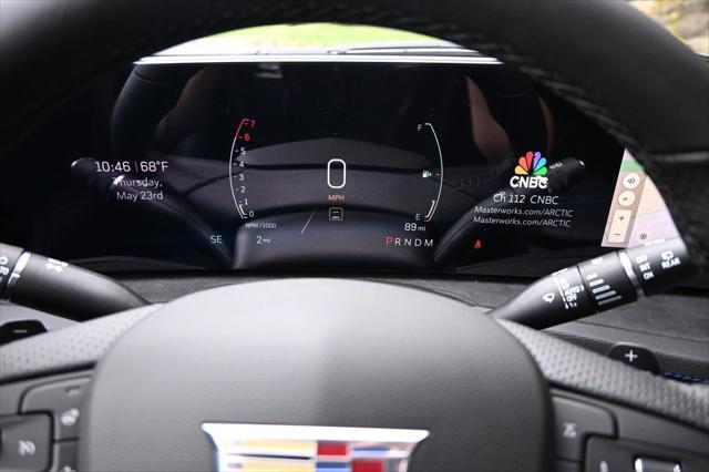 new 2024 Cadillac XT4 car