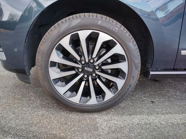 used 2022 Lincoln Navigator car, priced at $65,989