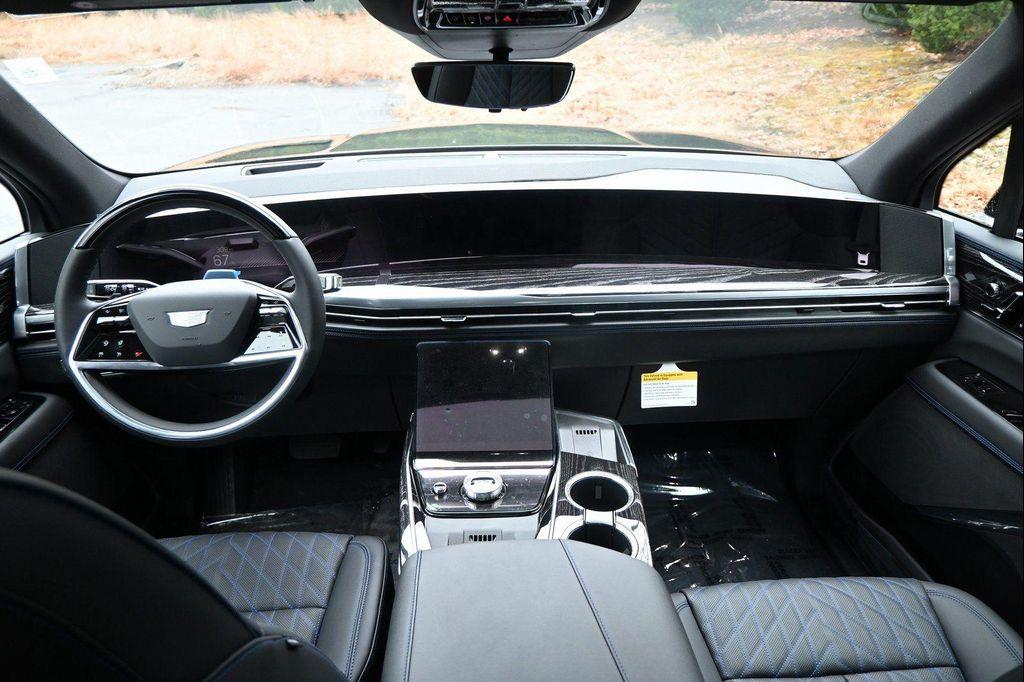 new 2025 Cadillac Escalade IQ car, priced at $131,185