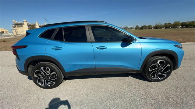 used 2025 Chevrolet Trax car, priced at $24,902
