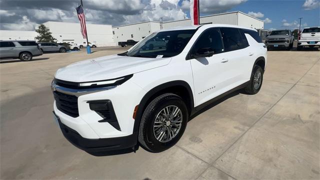 used 2024 Chevrolet Traverse car, priced at $37,500