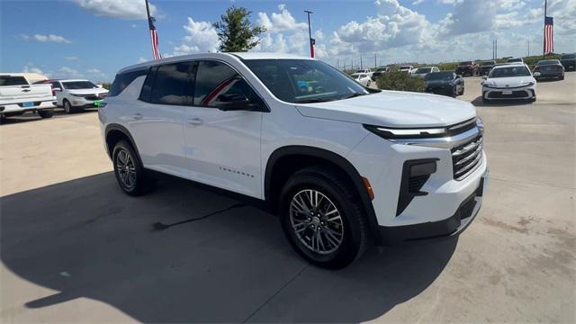 used 2024 Chevrolet Traverse car, priced at $37,500