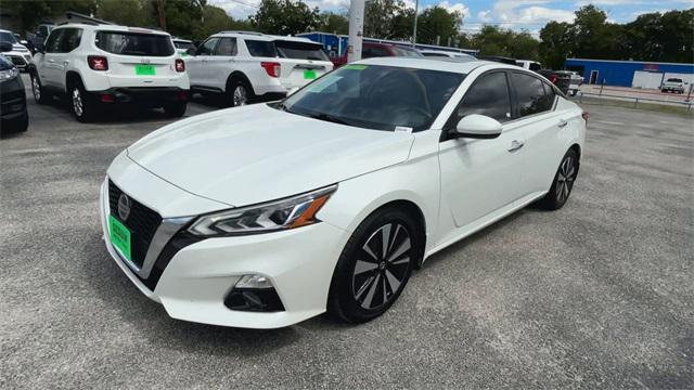used 2022 Nissan Altima car, priced at $21,500