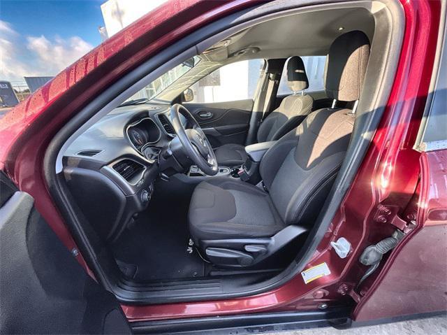 used 2019 Jeep Cherokee car, priced at $15,991