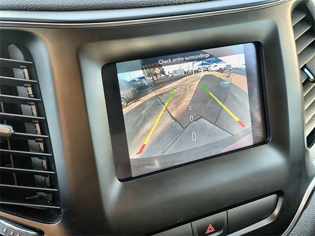 used 2019 Jeep Cherokee car, priced at $15,991