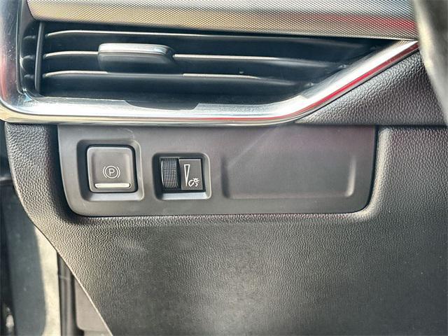 used 2021 Cadillac XT4 car, priced at $22,995