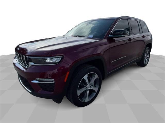 used 2024 Jeep Grand Cherokee car, priced at $41,500