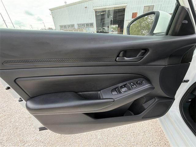 used 2023 Nissan Altima car, priced at $18,002