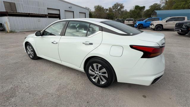 used 2023 Nissan Altima car, priced at $18,002