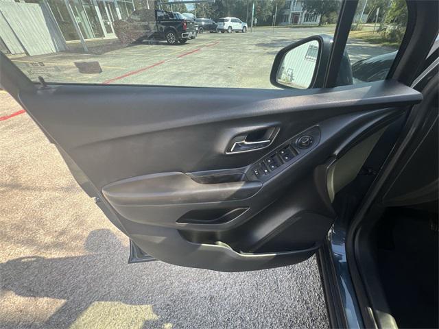 used 2021 Chevrolet Trax car, priced at $14,300