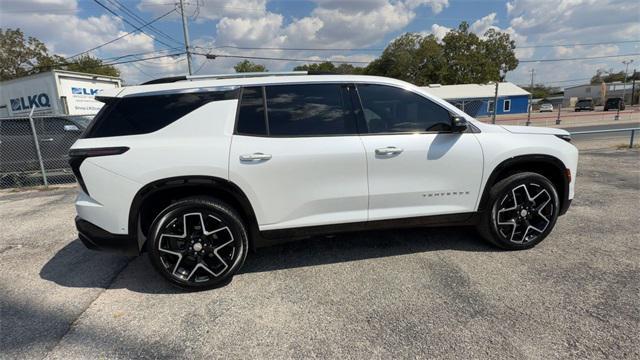 used 2025 Chevrolet Traverse car, priced at $51,002