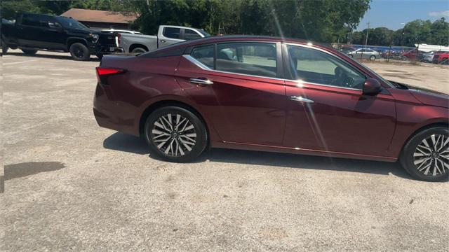 used 2023 Nissan Altima car, priced at $18,500