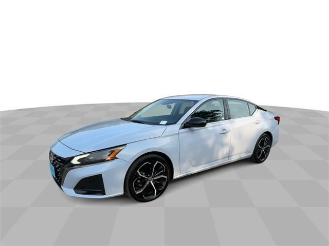 used 2023 Nissan Altima car, priced at $21,995