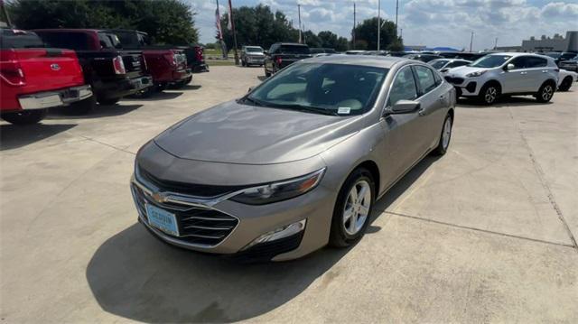 used 2022 Chevrolet Malibu car, priced at $19,250