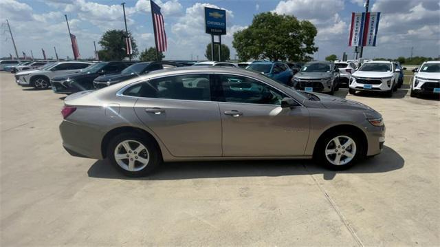 used 2022 Chevrolet Malibu car, priced at $19,250