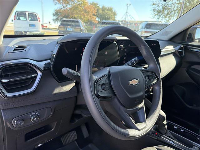 used 2025 Chevrolet TrailBlazer car, priced at $25,002