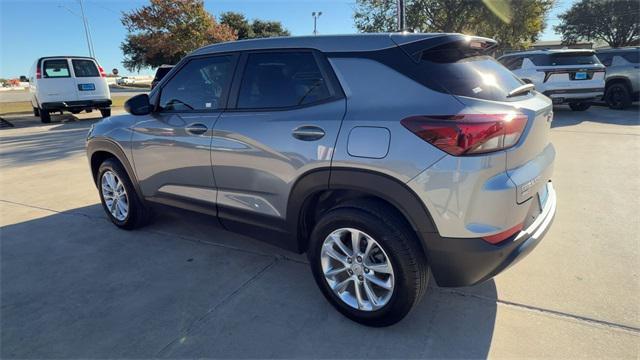 used 2025 Chevrolet TrailBlazer car, priced at $25,002